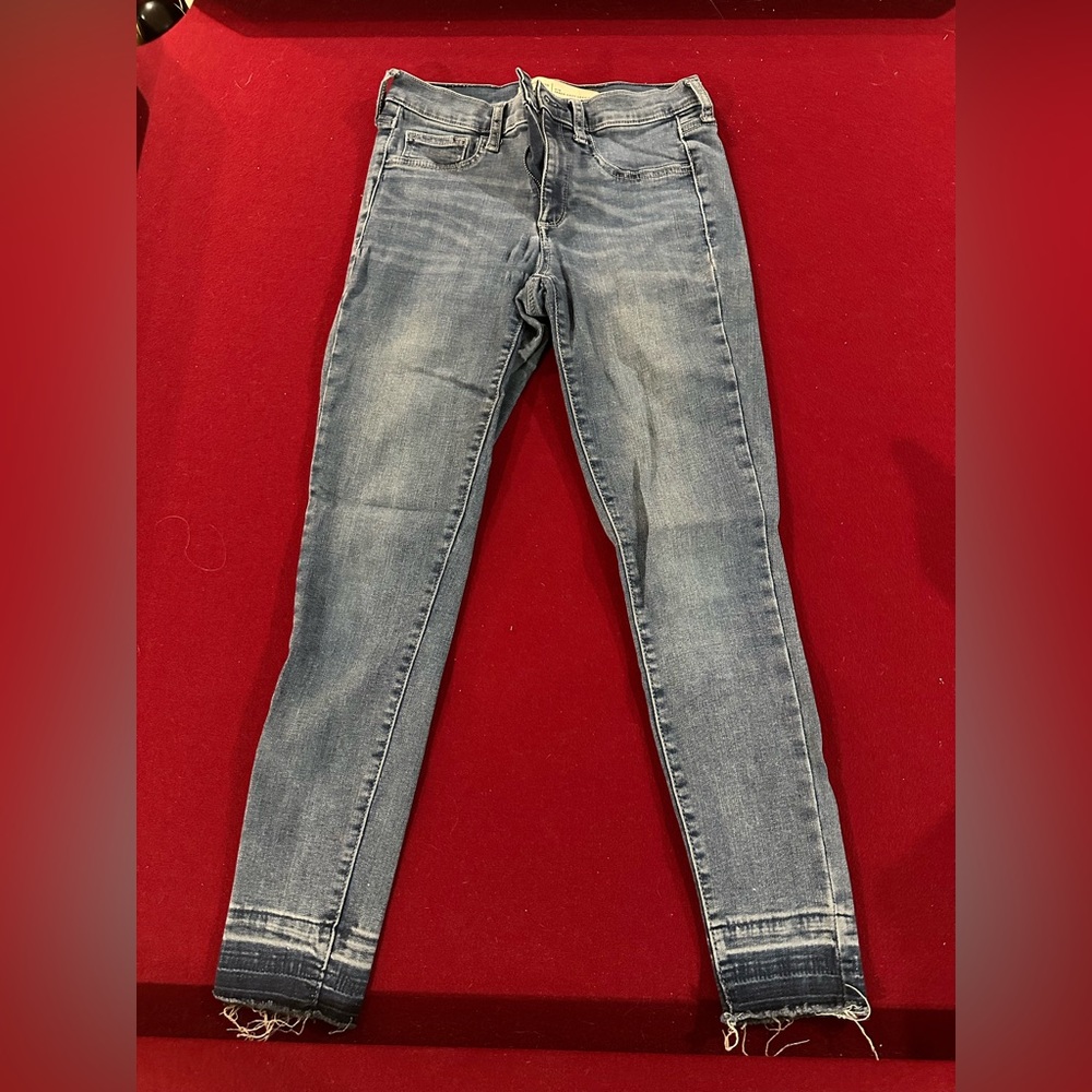 Gap jeans that feel like leggings! Size 27 regular!